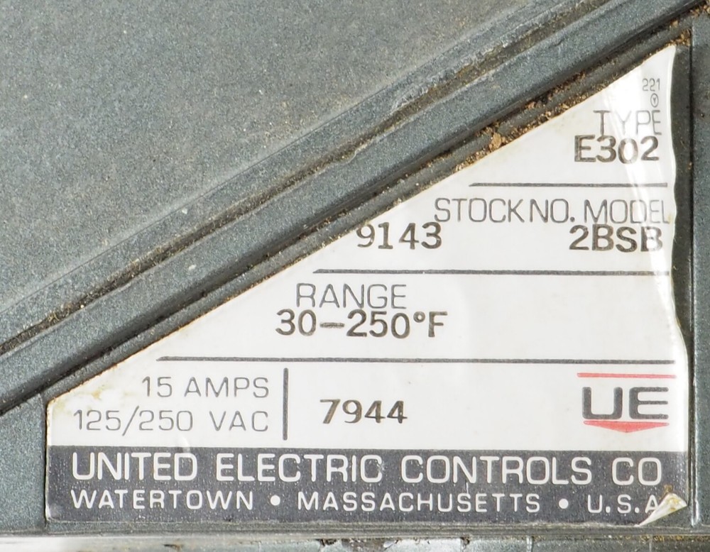 United Electric Controls Temperature Controller E302-2BSB 30 - 250F