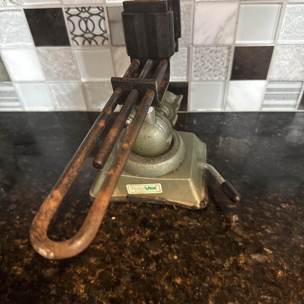 Panavise" Light Duty Multi-Angle Vise