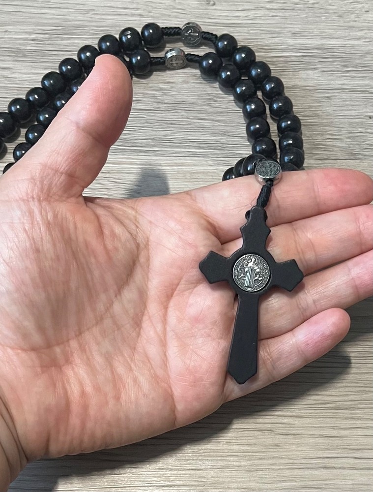 Saint St Benedict Wooden Rosary & Pouch Prayer Beads Crucifix Rosario San Benito