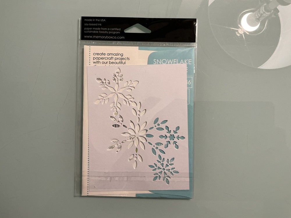 Memory Box “Snowflake Collage” Cutting Die (Used, Great Condition)
