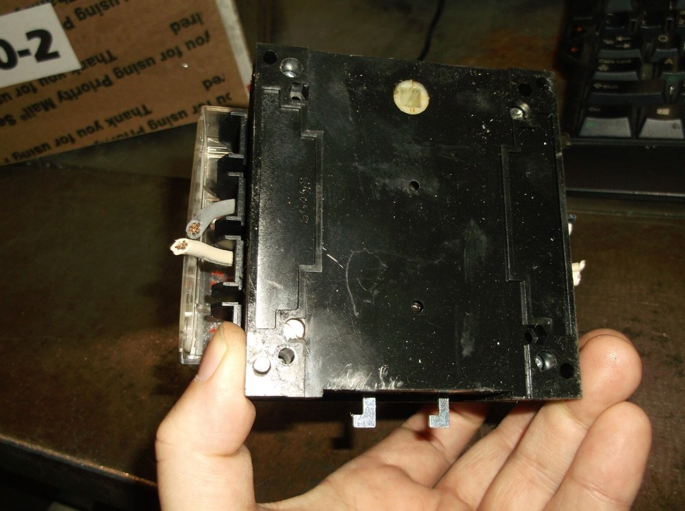 SQUARE D CLASS 9421 TYPE NC2 DISCONNECT SWITCH 30A 600V (V3)
