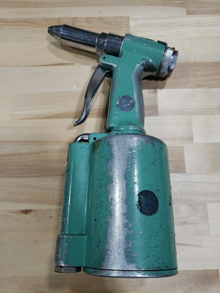 SPEEDAIRE Air Powered Rivet Tool Model 3CRH4