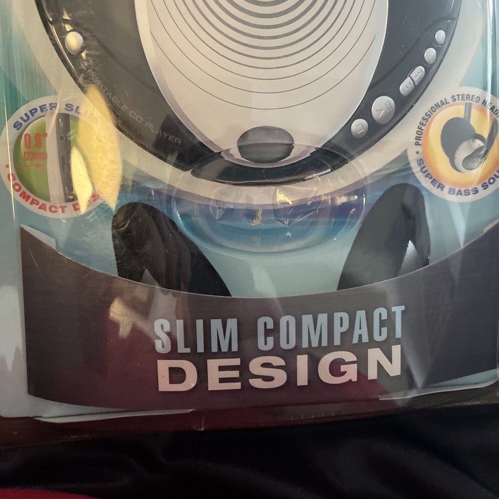 Coby Portable Compact CD Player Super Slim With Headphones NIP 1990s