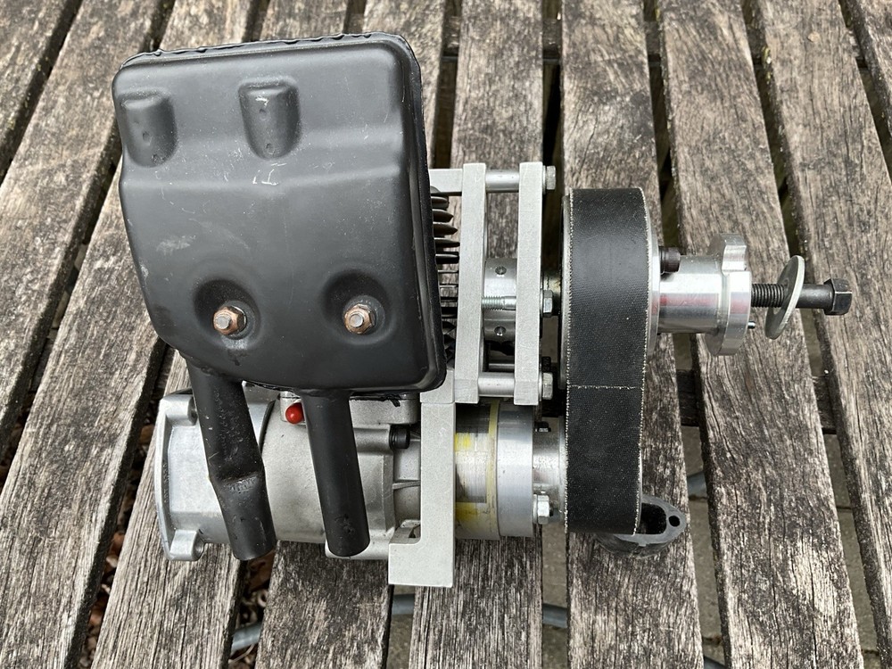 Zenoah G-62 Engine with Mick Reeves torque master unit.