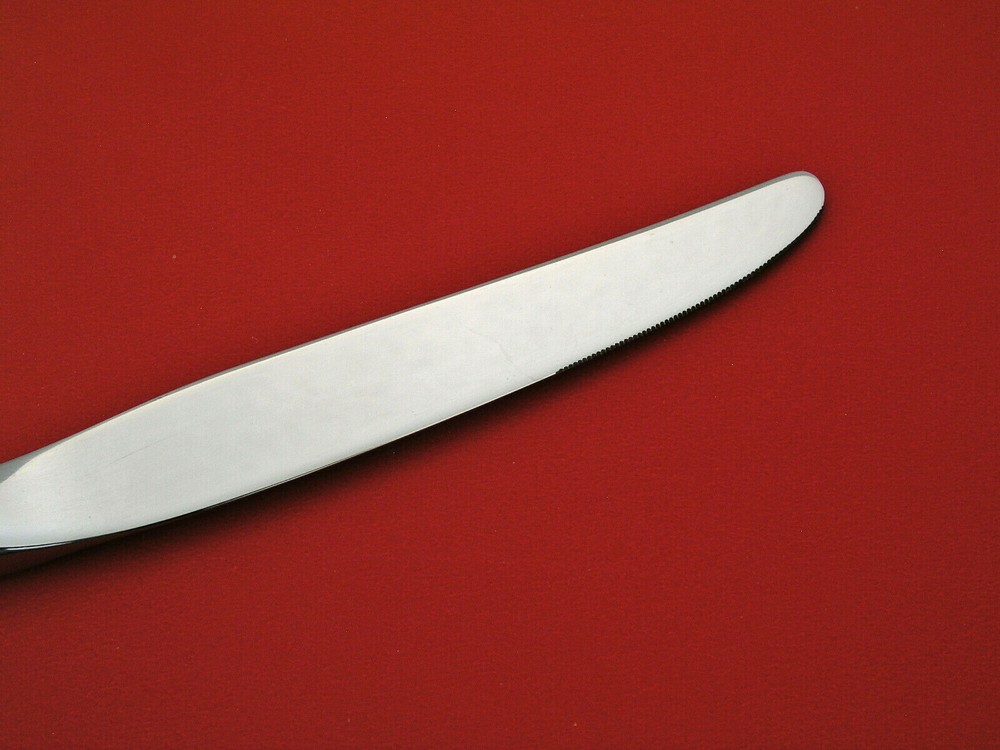 (2) ONEIDA CUBE - SILVER SHELL 1978 - GLOSSY SILVERPLATE - 9 1/2" DINNER KNIVES