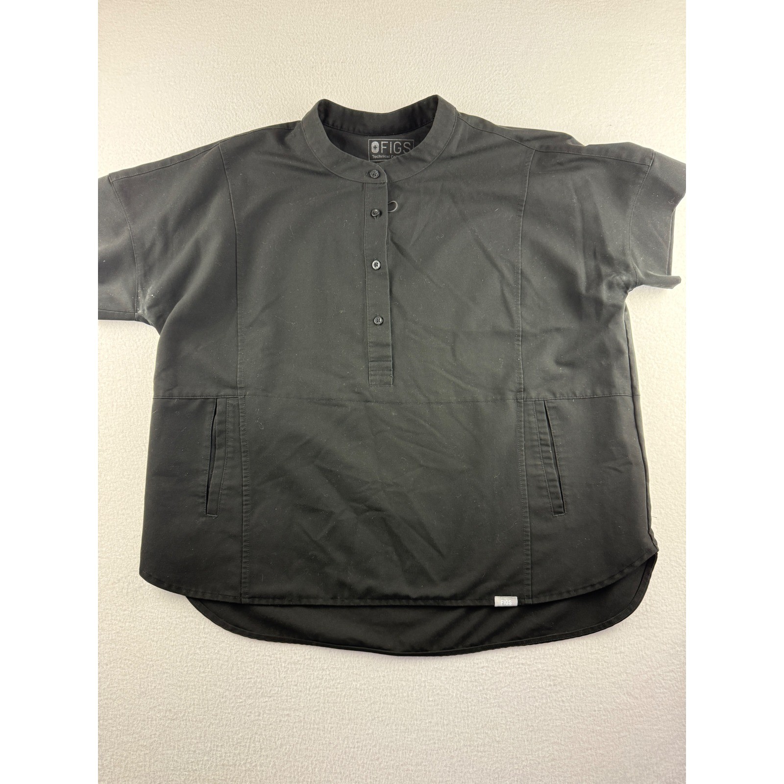 FIGS Technical Collection Black Henley Scrub Top W20SW1017 Womens XXL