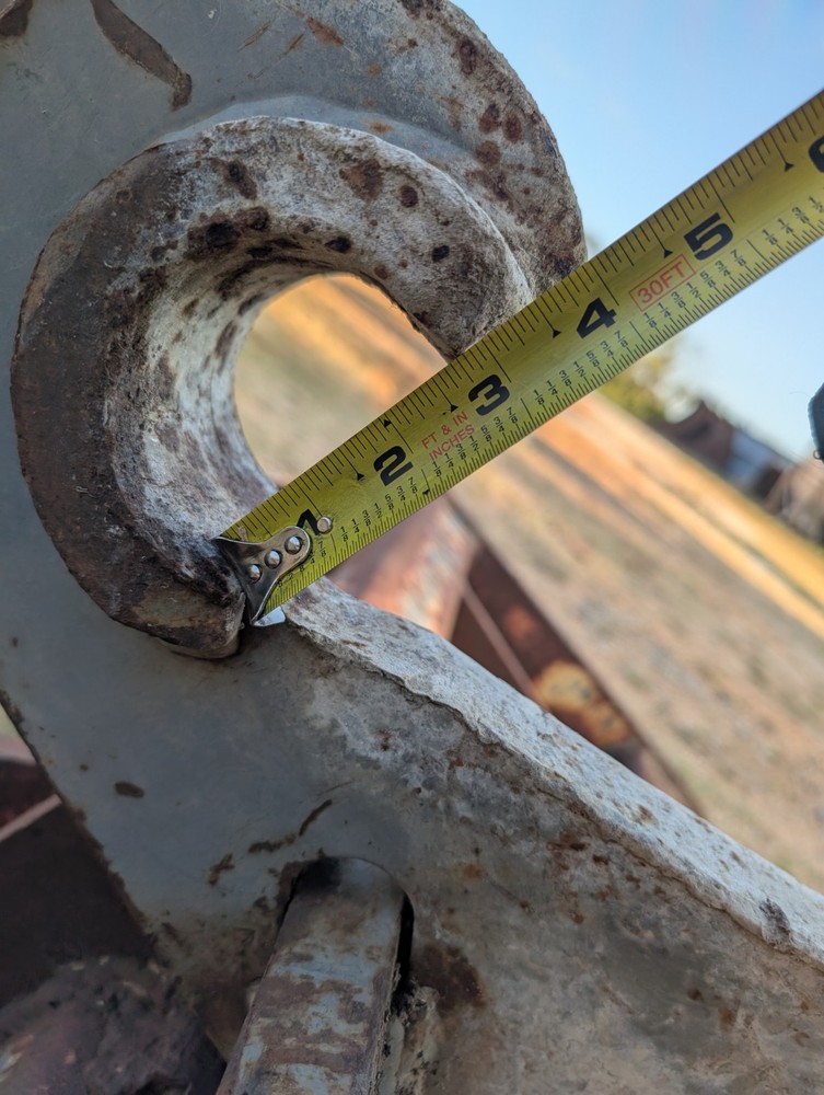 10ft Loader Rake for Volvo / Deere Hi-Vis Coupler - Read