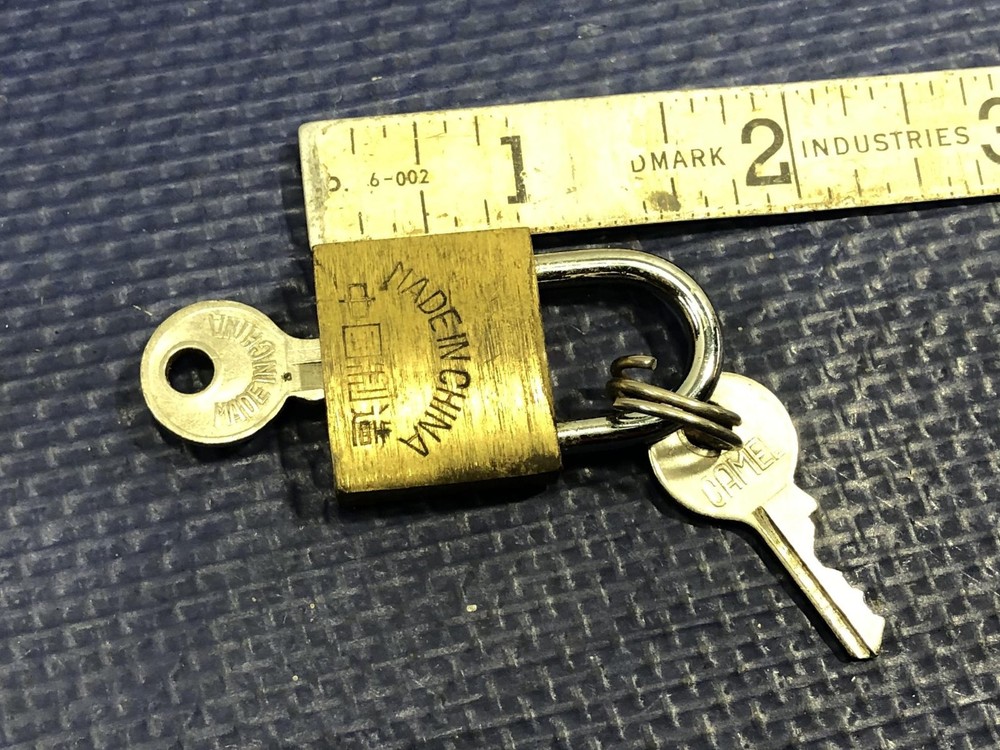 CAMEL Security Brass Padlock & 2 Keys pad lock vintage cigarettes