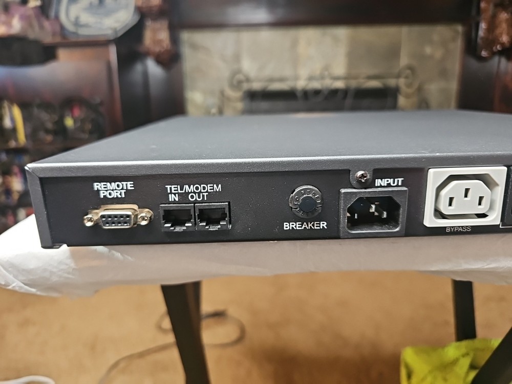 PCM Powercom Rack Mountable UPS Model KIN-1000AP RM (Used, tested Working)