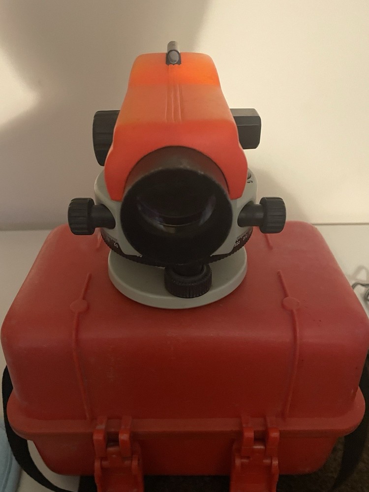 CST/berger 20X Automatic Level 20x Magnification with Carrying Case