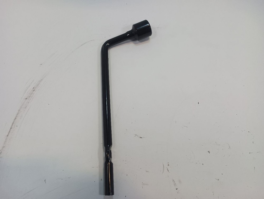 2017 SORENTO Spare Tire Jack With Tools (12816520