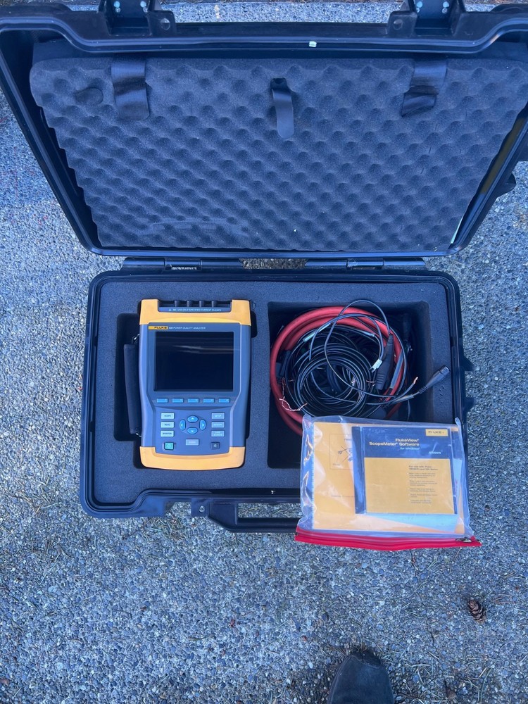 Fluke 435 Three Phase Power Quality Analyzer with Fluke hard case