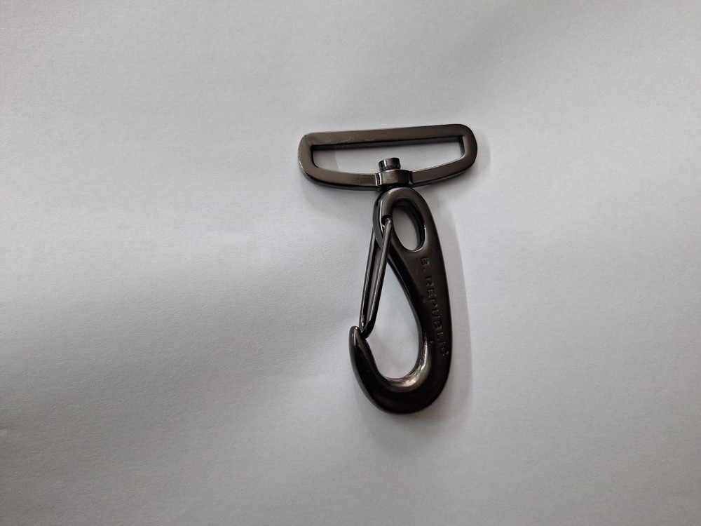 Banana Republic Swivel Hooks (2-pack)