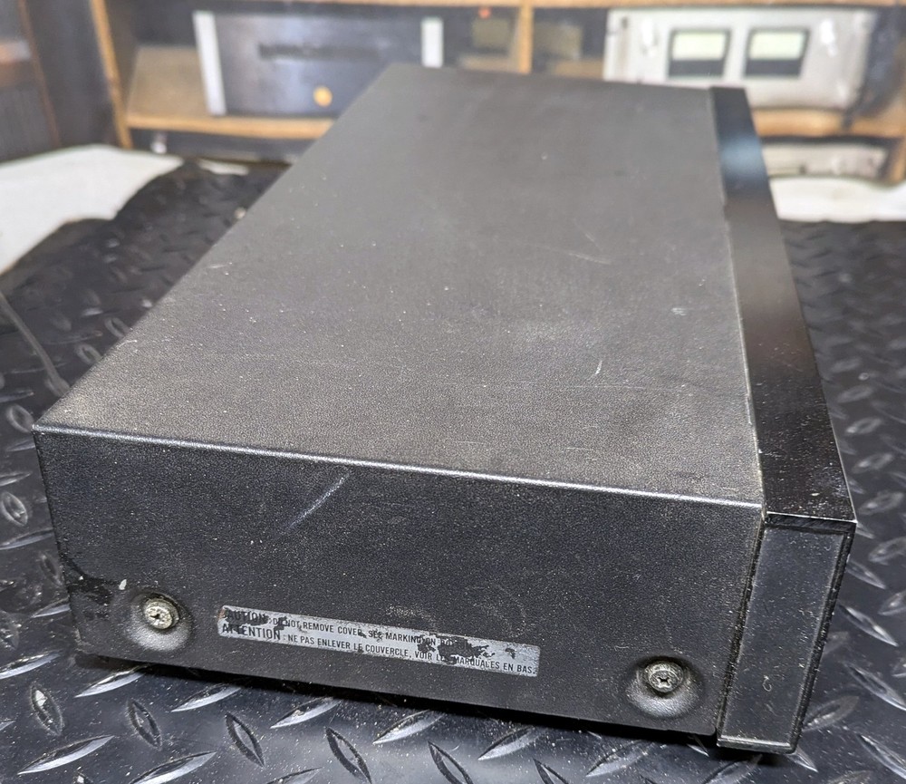 Marantz graphic equalizer with spectrum analyzer EQ551