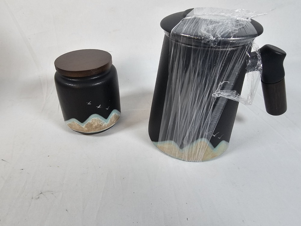 Black Tea Infuser Mug And Additional Container With Strainer Insert
