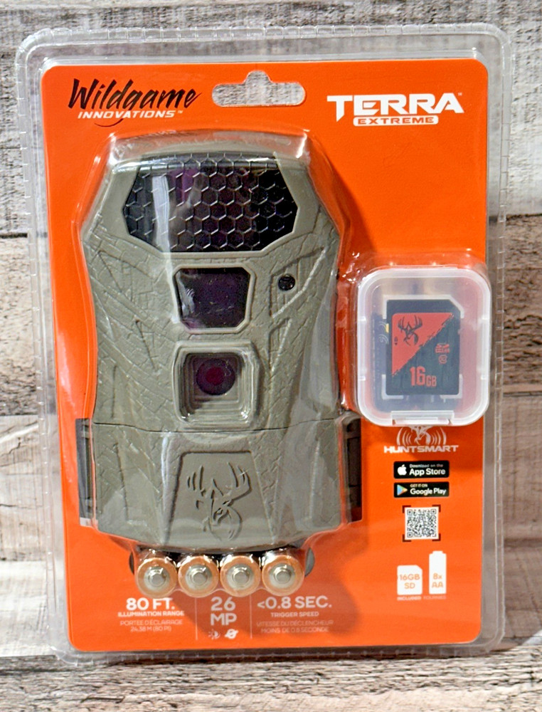 Wildgame Innovations TERRA Extreme Bundle Pack 26MP SD Card Batteries 80' Detect
