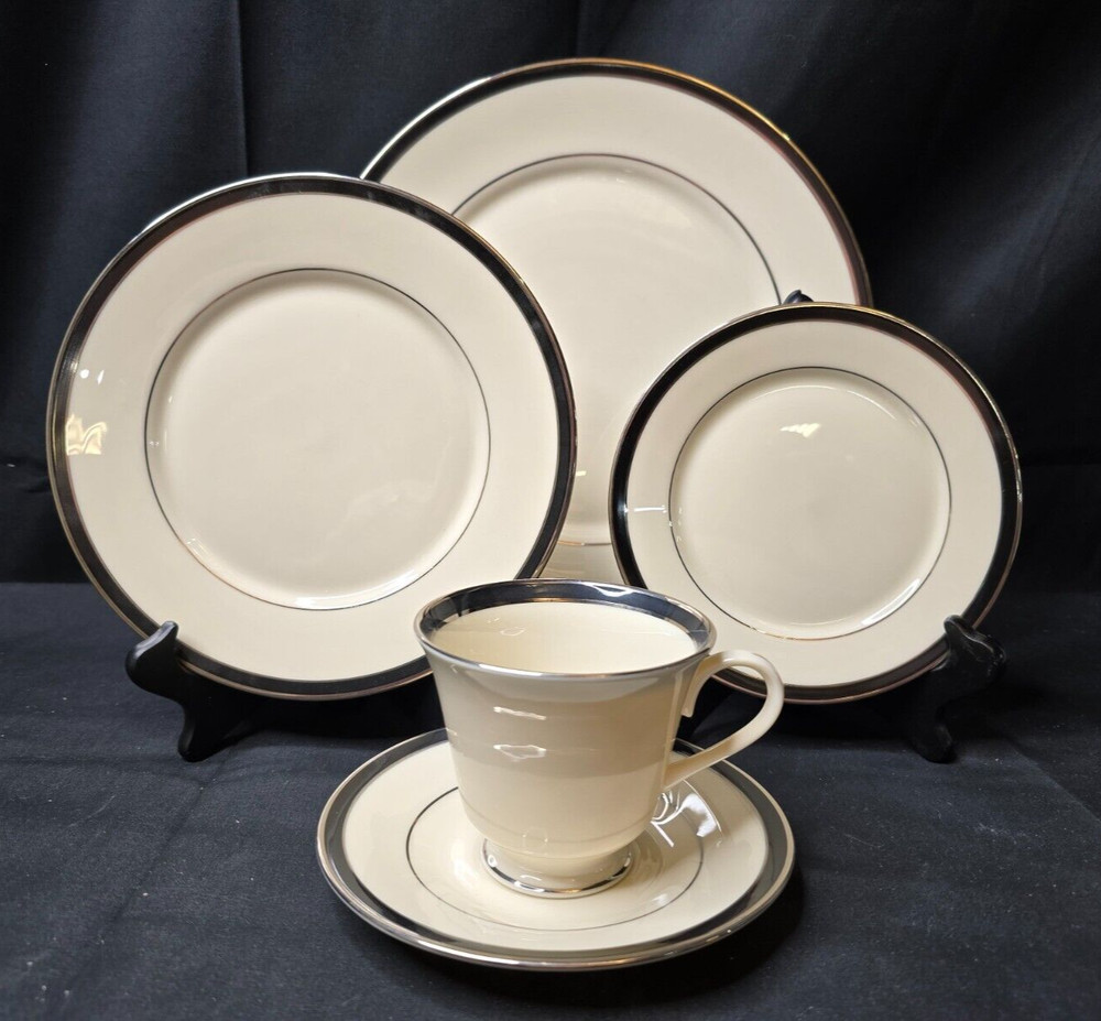 Lenox Black Royale 5 Piece Place Setting