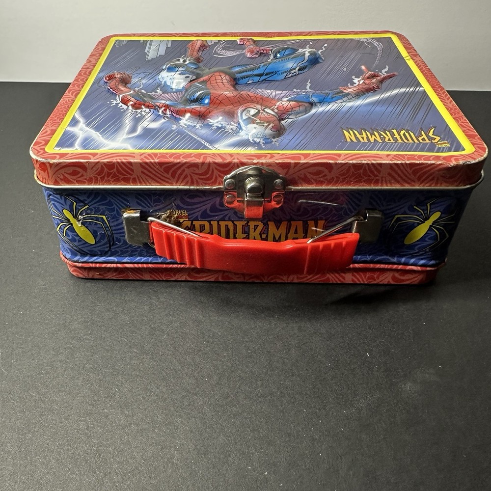 Marvel Comics Spider-Man Super Hero 3D Embossed Metal Lunchbox