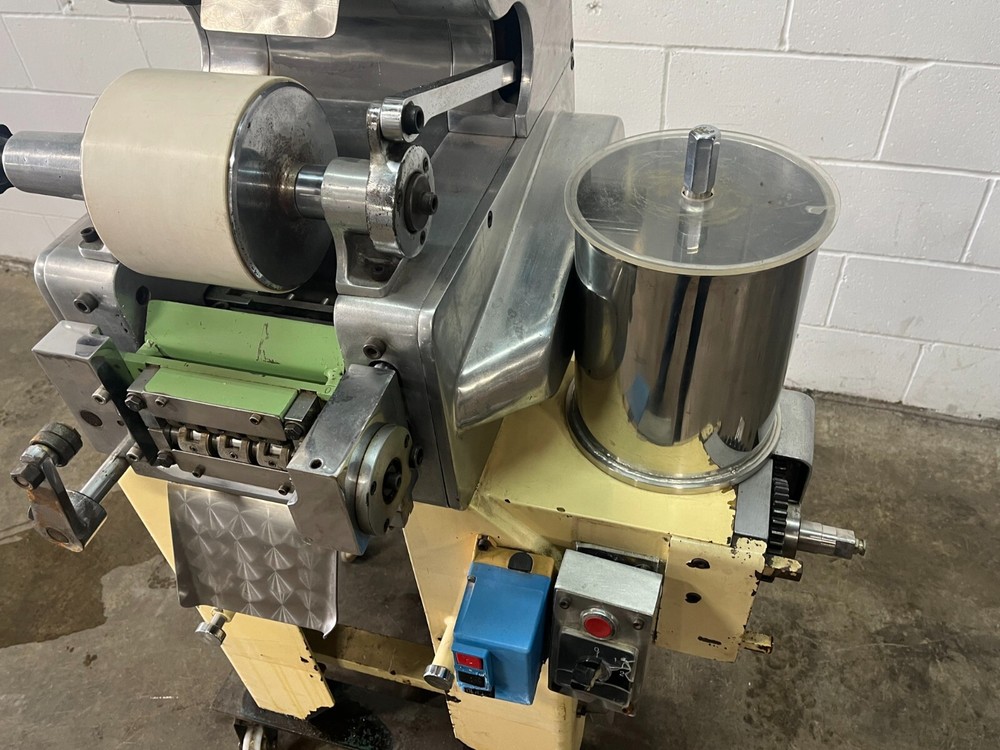 Agnelli Fresh Pasta Former