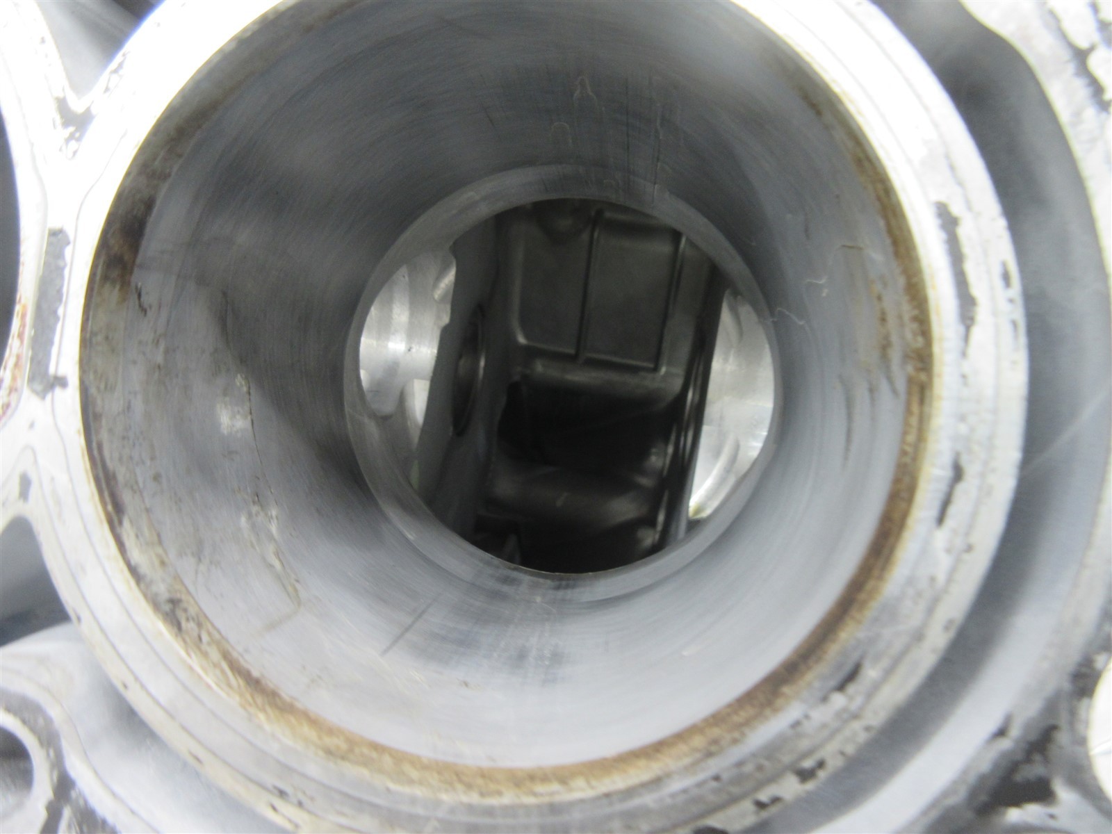 2000 00-01 Honda CBR929RR CBR 929RR CBR900RR Crankcase Case Engine Block Piston