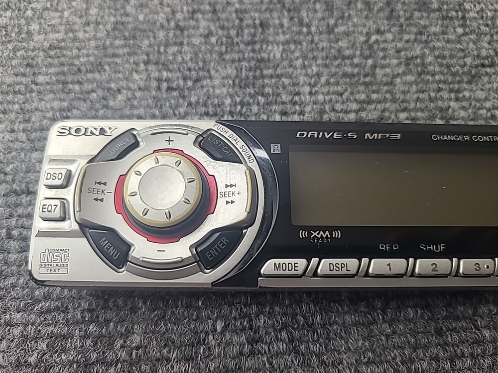 sony CDX-F5700 faceplate