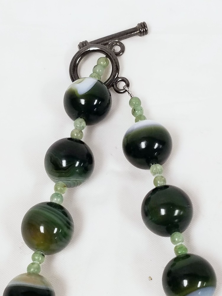 25 Bead Dyed Green Striated Agate Necklace