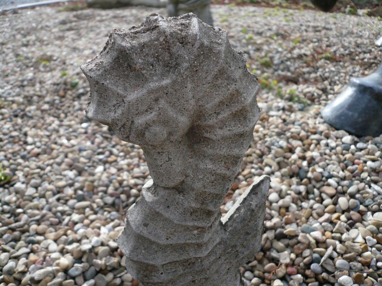 Topper Vintage Cement Concrete Garden Seahorse Statue 11-Inch