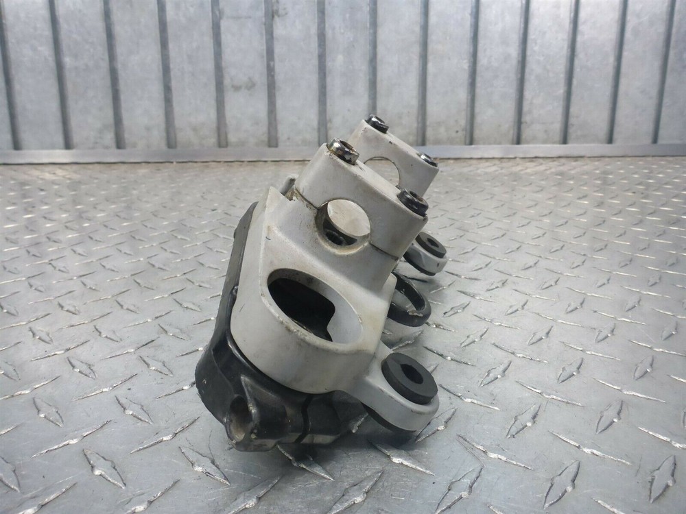 05 Suzuki GS500E GS 500 E Top Triple Clamp