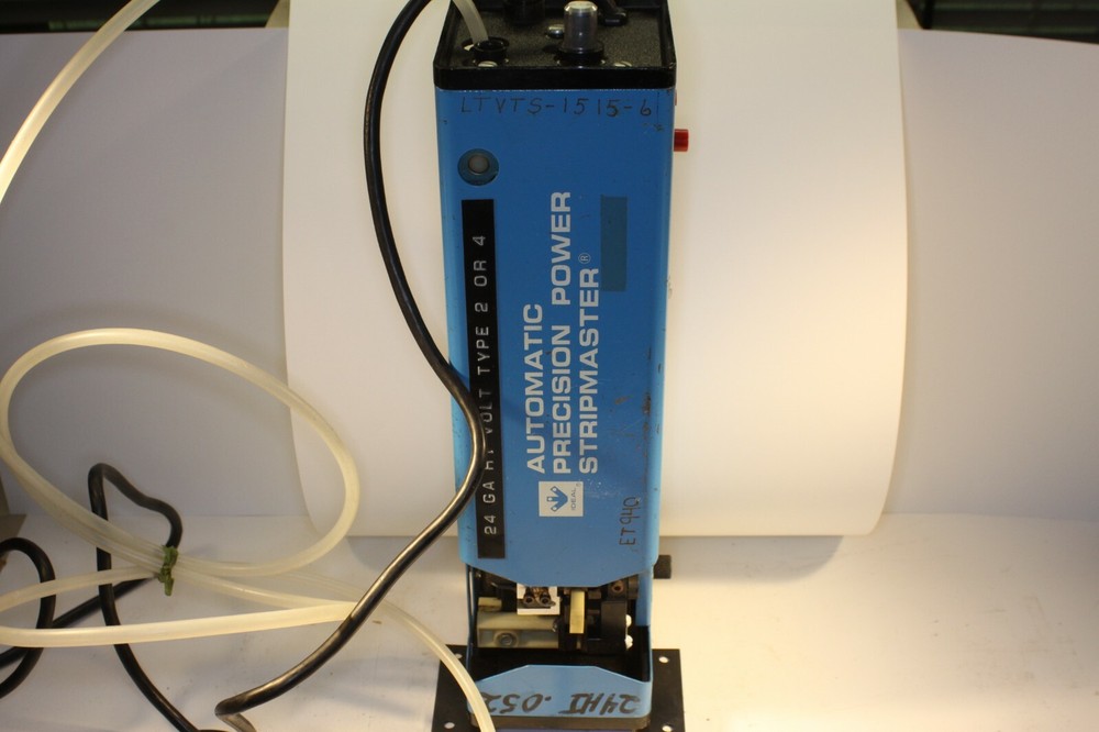 IDEAL INDUSTRIES AUTOMATIC PRECISION POWER STRIPMASTER set for 24 GA HV wire