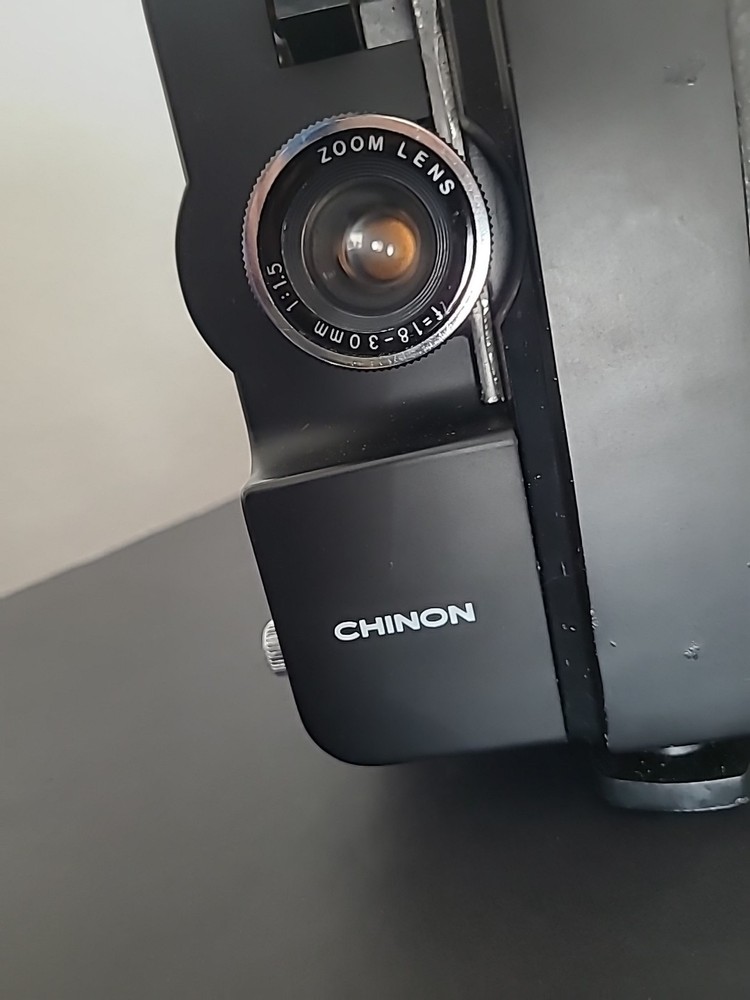 Chinon 2000GL Silent Dual-8 Movie Projector