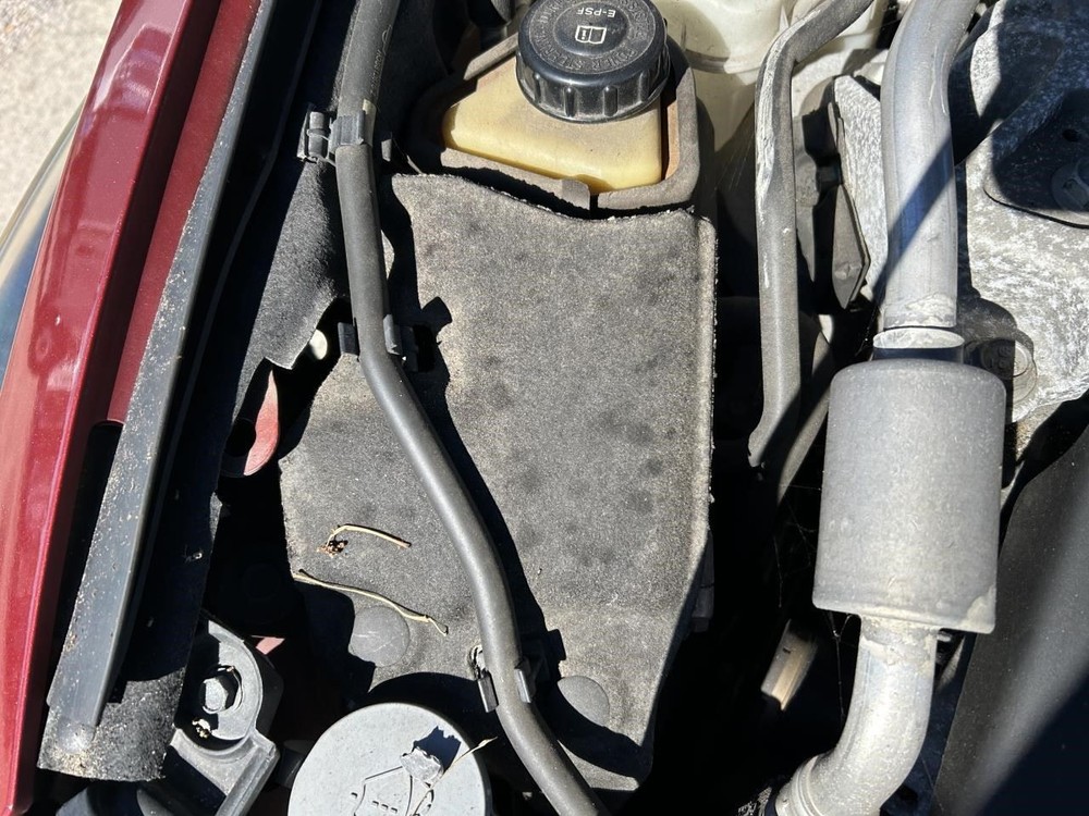 ALTIMA 2016 High Mounted Stop Light 104955437