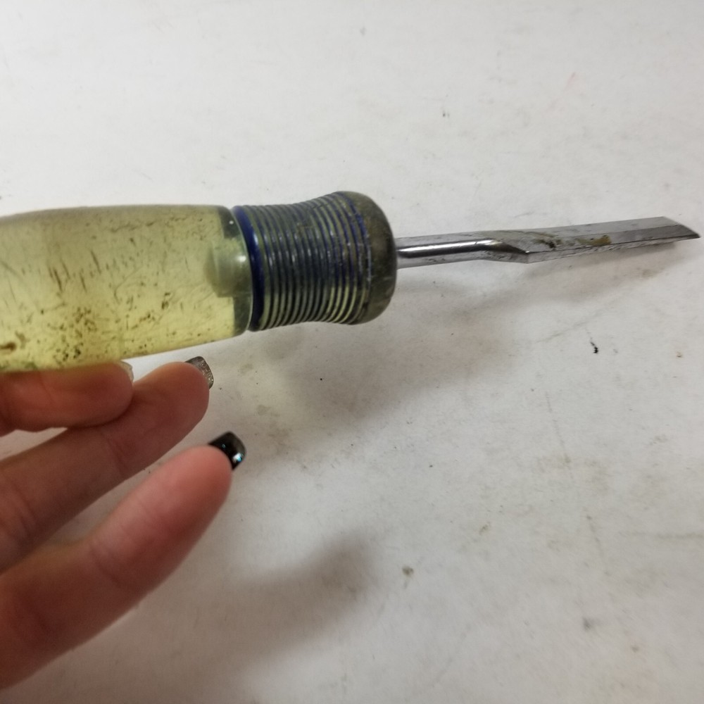 CRAFTSMAN PROFESSIONAL Vintage Clear Lucite Chisel