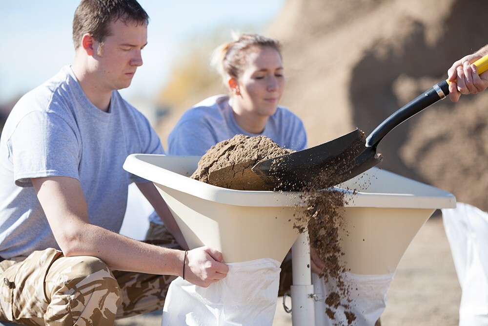 ExpressBagger-Classic, Sandbag Filling tool