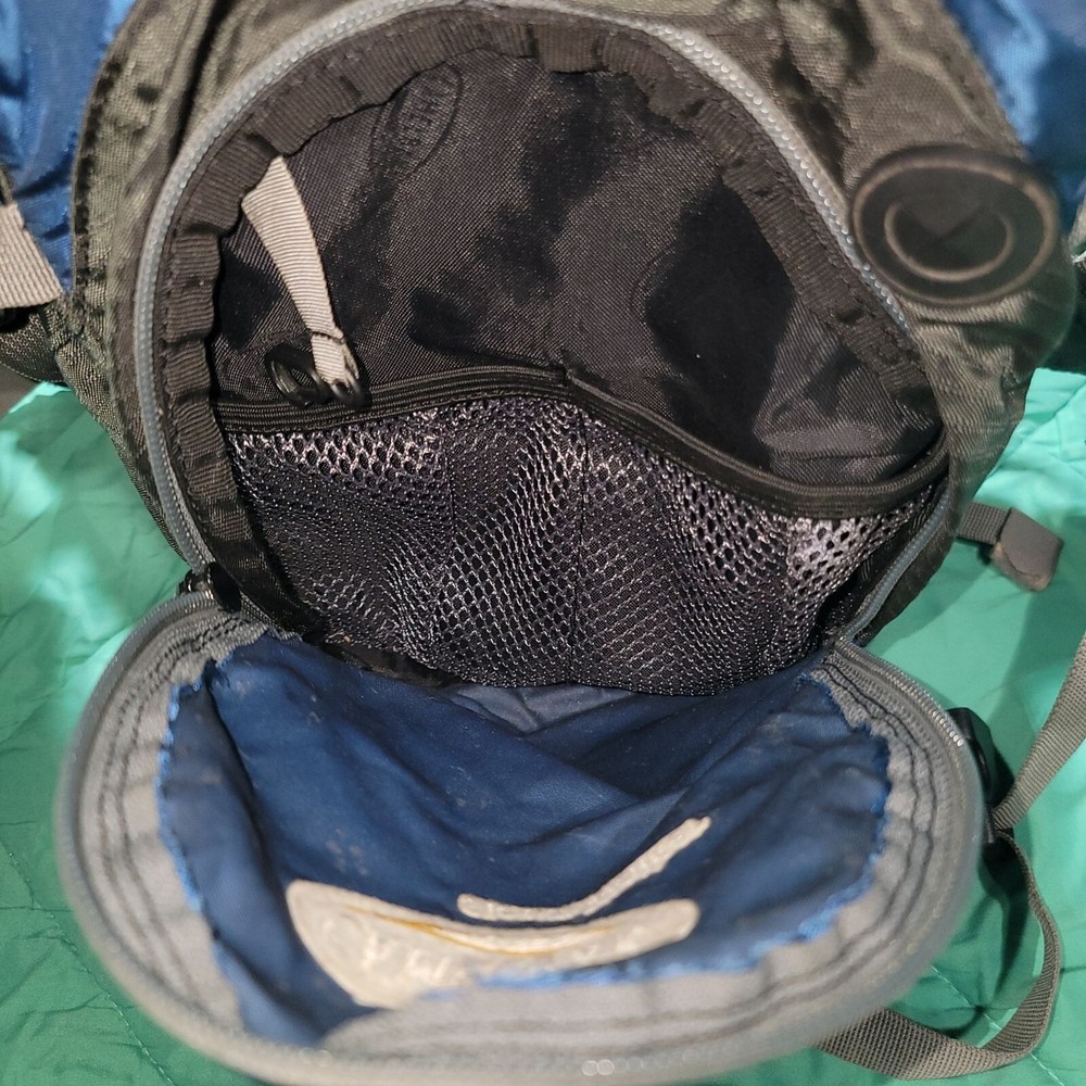 Camelbak Cloud Walker Hydration Hiking Backpack 70 OZ - 2 Liter Water Bladder