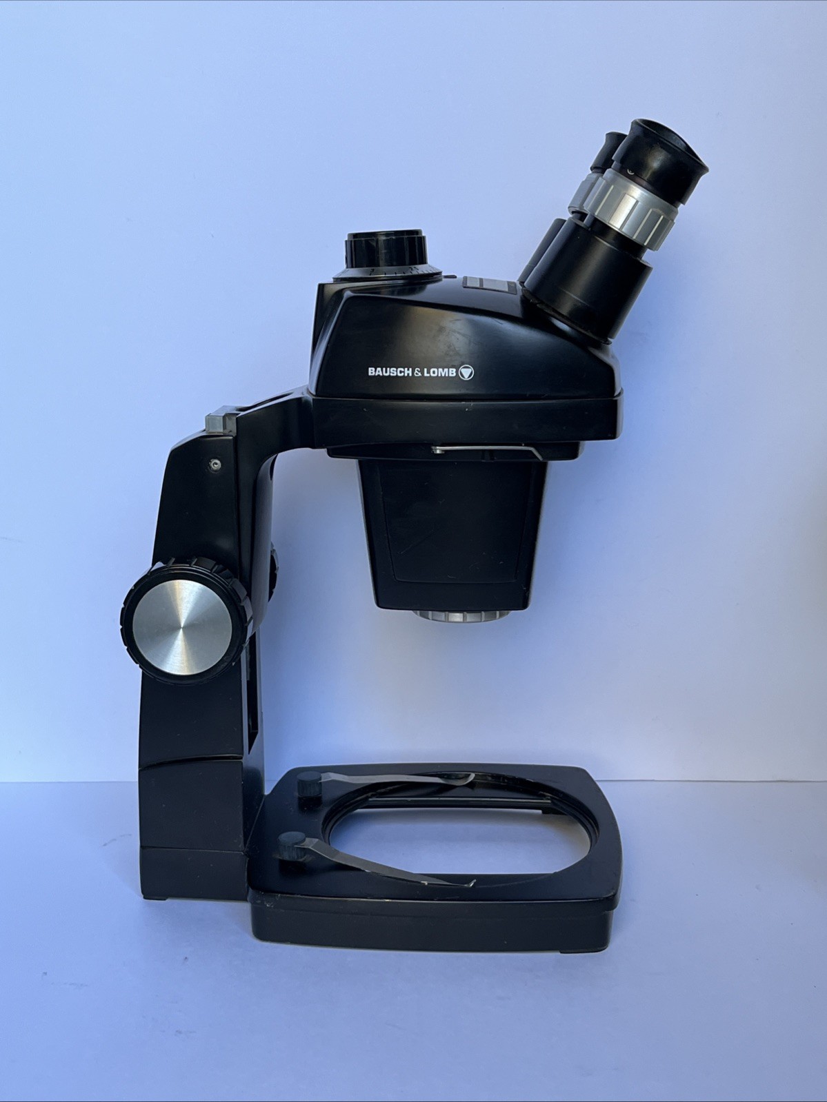 Bausch & Lomb StereoZoom 4 0.7x-3x Microscope 20x wf eyepiece & Illuminator