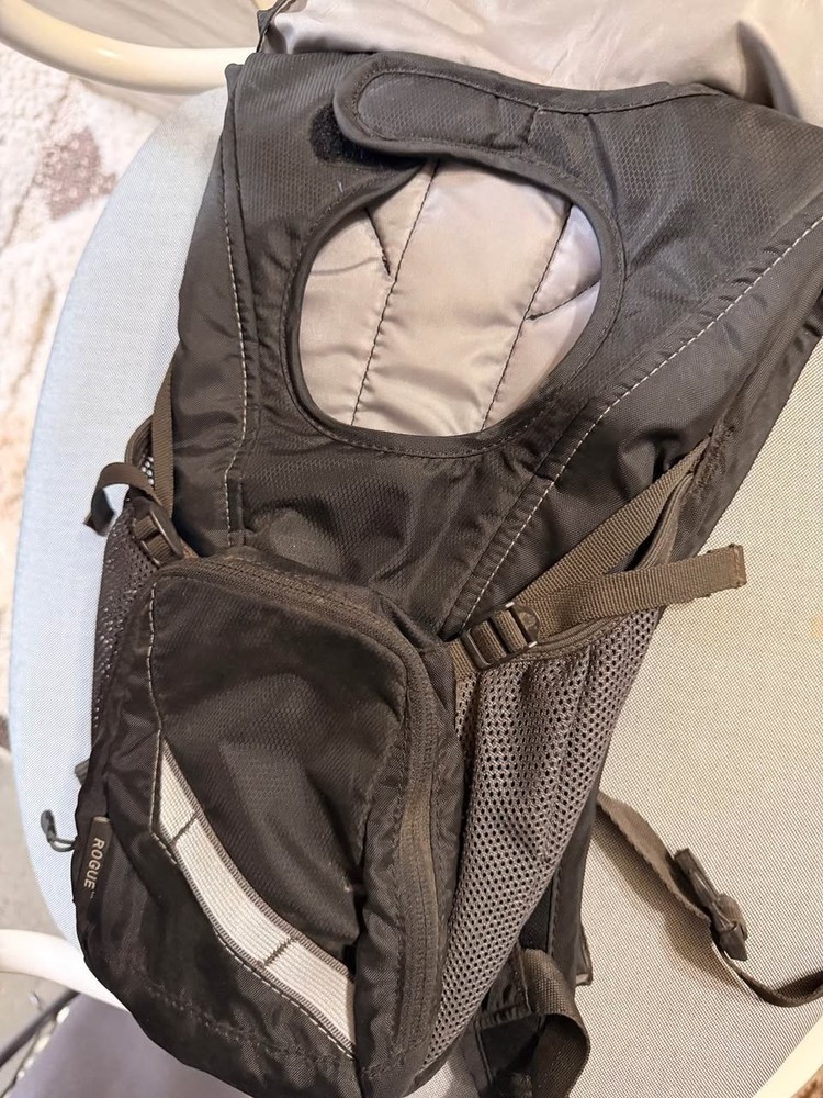 CamelBak Rogue Hydration Backpack Black Cycling Hiking Pack No Bladder s12