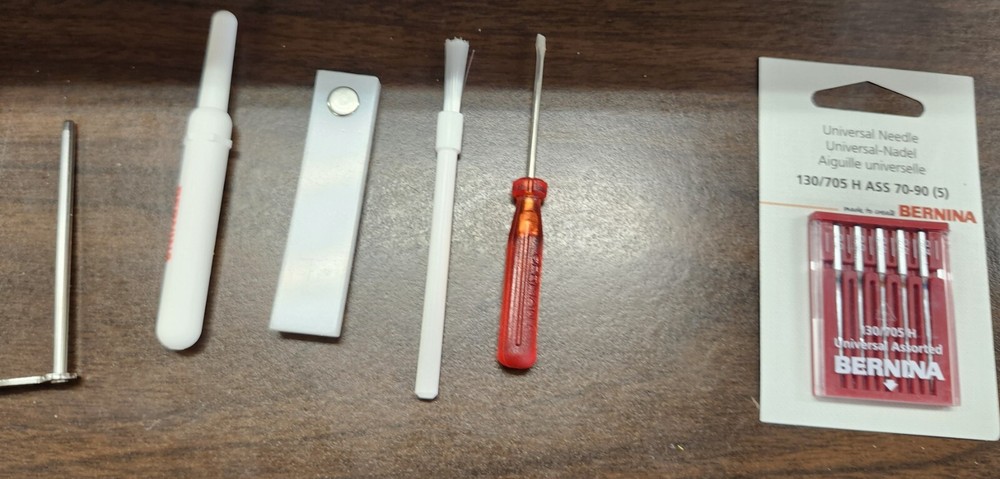 Bernina 735 Sewing Machine! Professionally Serviced!