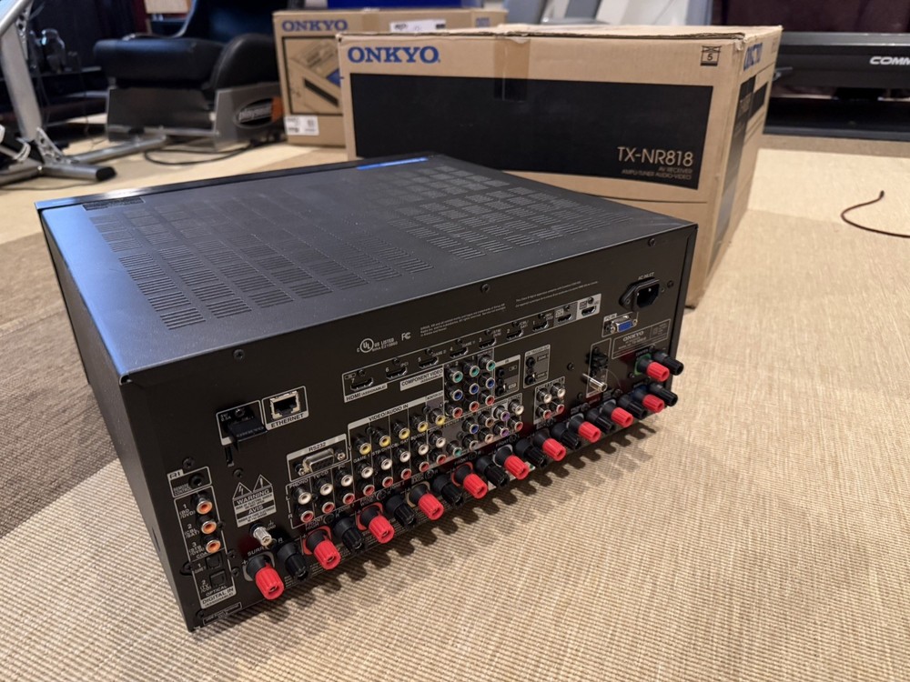 Onkyo TX-NR818 7.2-Ch Network A/V Receiver - THX Select2 Plus - Mint Condition