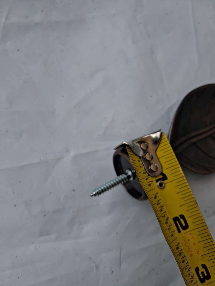 2 Decorative Curtain Rods Leaf Pattern FINIAL