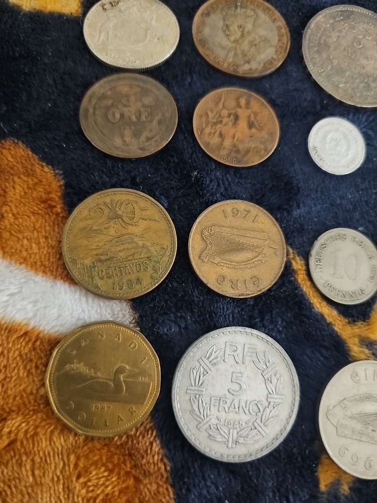 Mixed Coin Lot (16) Total Coins