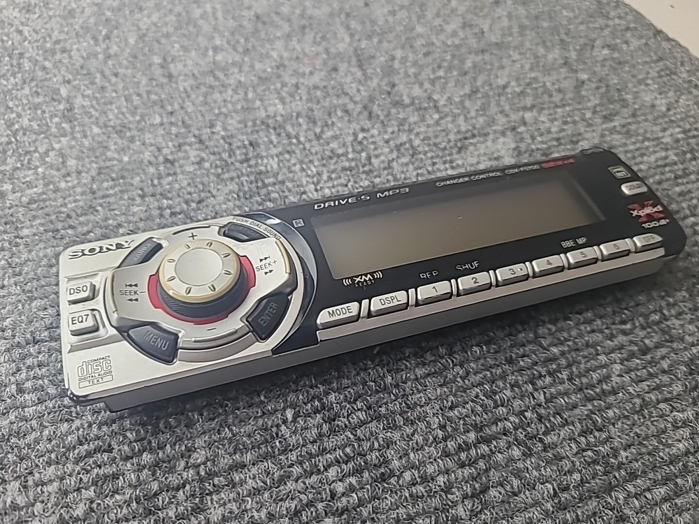 sony CDX-F5700 faceplate
