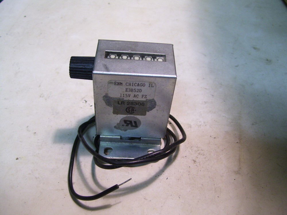 NEW ENM E3B52D IMPULSE COUNTER 5 DIGITS 115VAC 50MS PULSE RESET ABLE P3994