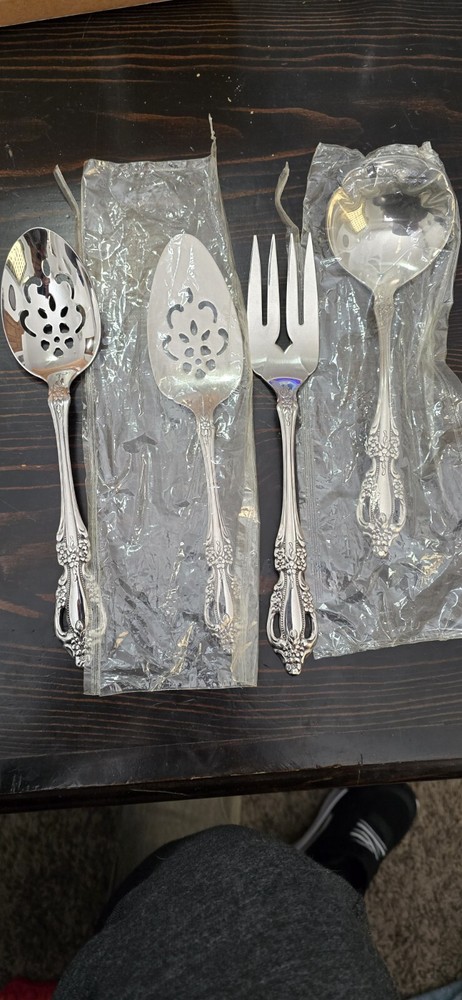 vintage oneida flatware set