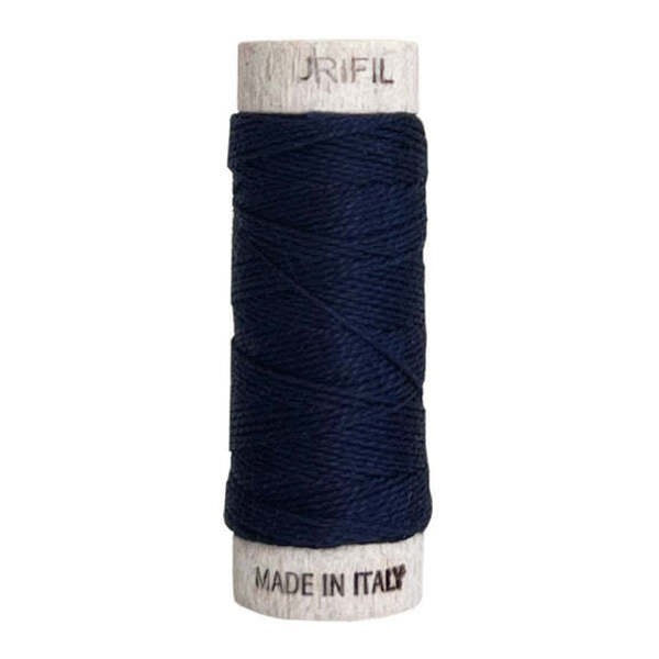 Very Dark Navy 2785 | 8wt Small Spool 35M / 38Y | Aurifil