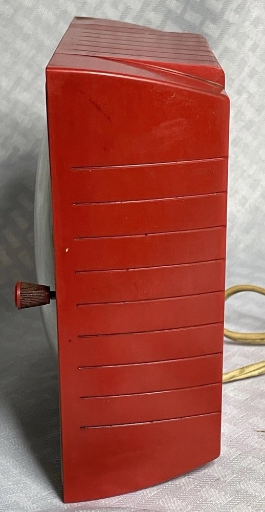 General Electric CHEF Electric Clock Red Model 2H-18