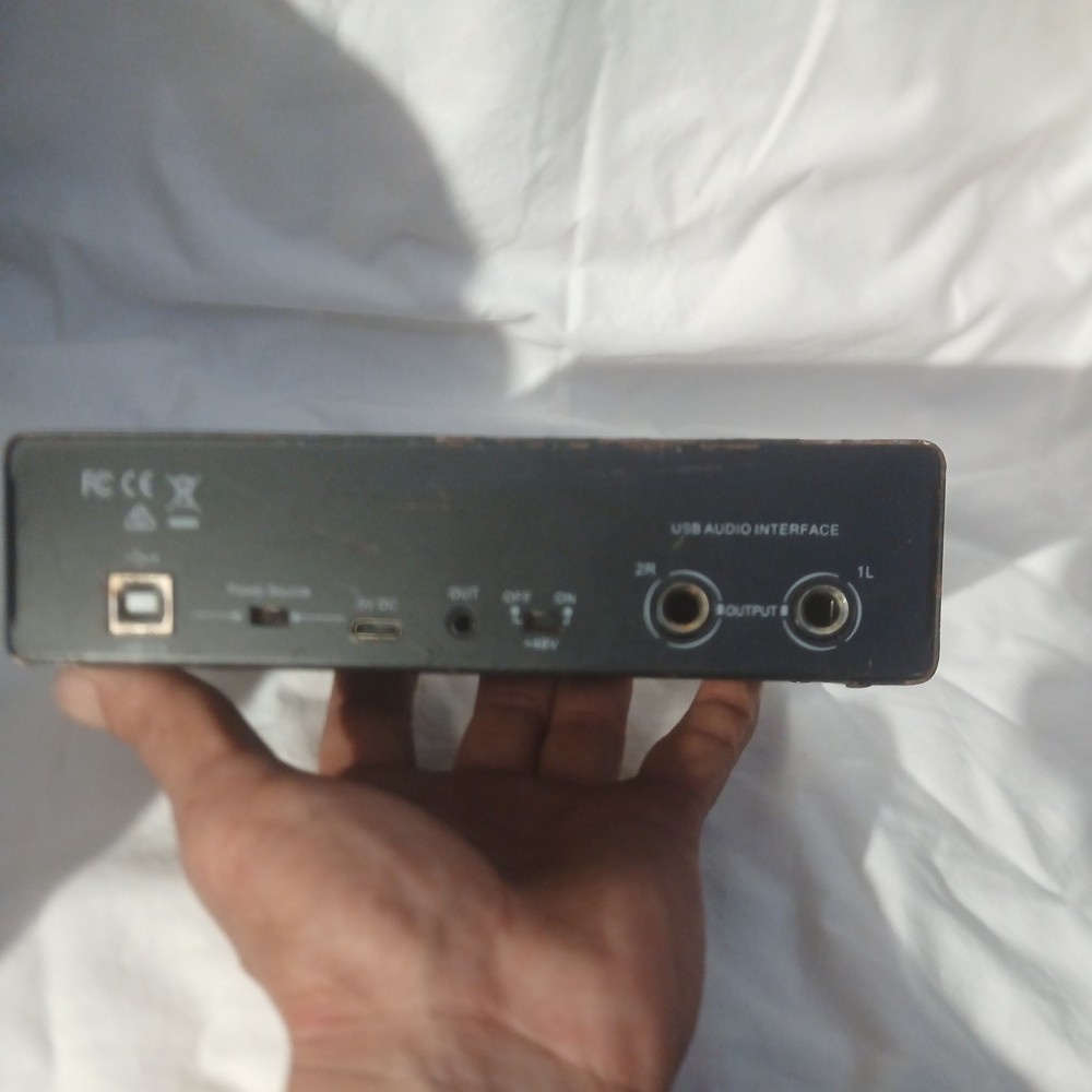 Audio Interface RHM 2 In 2 Out USB Audio Interface with 48V Phantom Power Tested