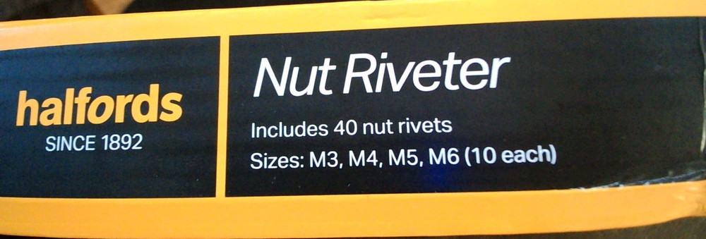 Halfords Nut Riveter. Includes 40 Nut Rivets M3, M4, M5, M6 (10 each) Box damage