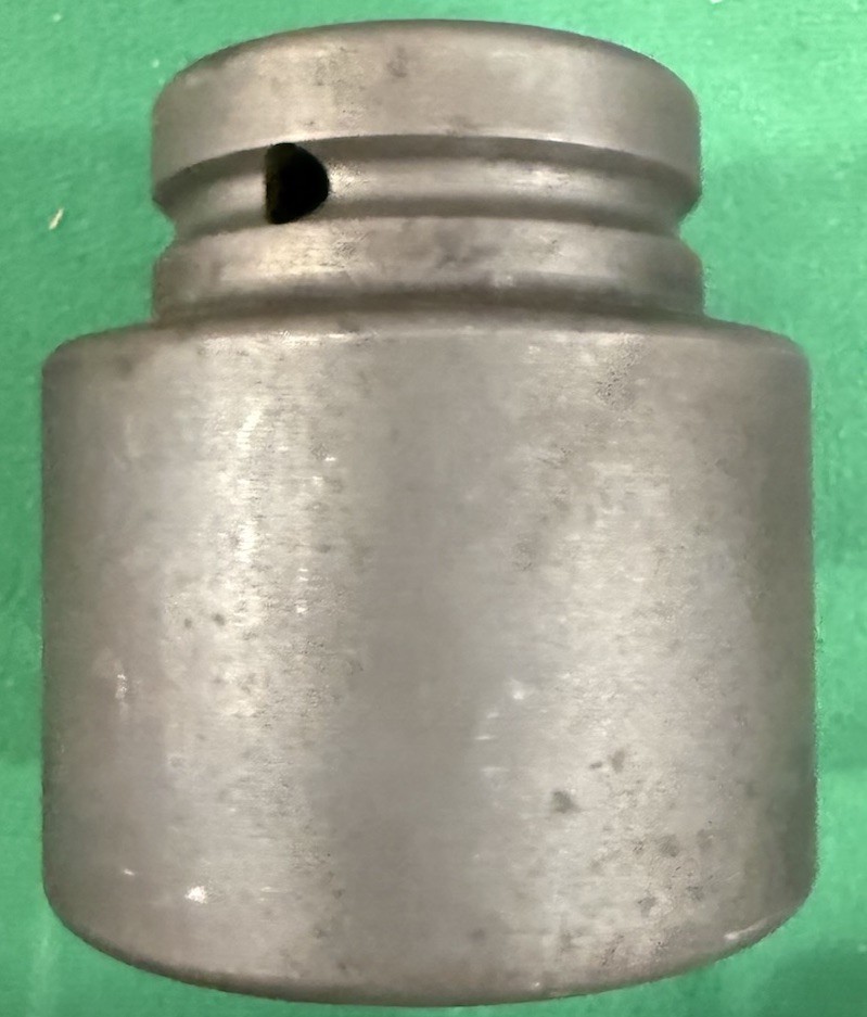 Snap-on Impact 2 1/4 SOCKET, 1" DRIVE Part Number IM723 Please Read