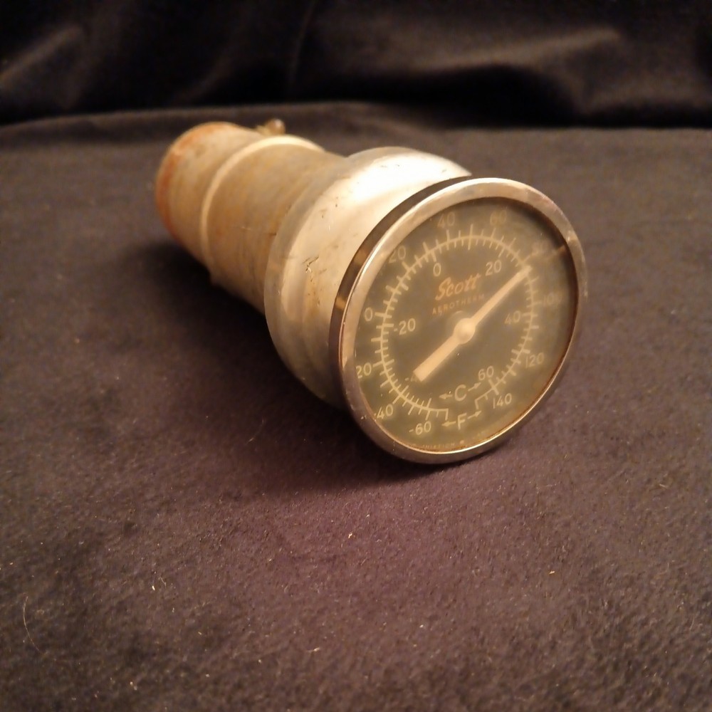 SCOTT AEROTHERM 2" OUTSIDE AIR TEMPERATURE PROBE INDICATOR OAT WITH CASE