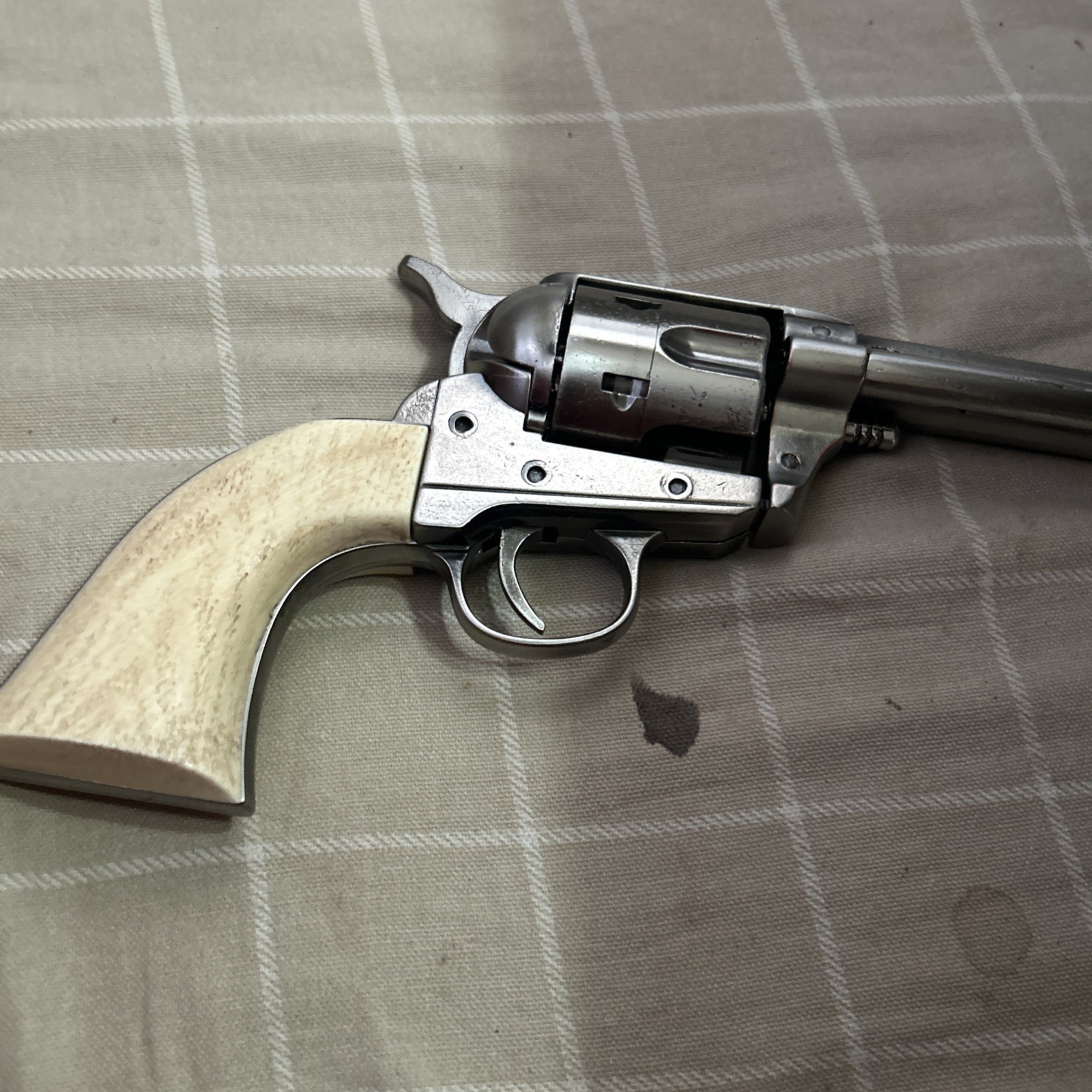 vintage COLT SINGLE ACTION ARMY .45 REVOLVER REALISTIC MOVIE PROP gun replica